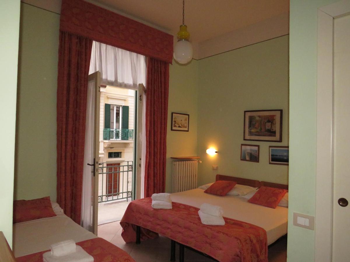 Hotel Massimo Viareggio Esterno foto