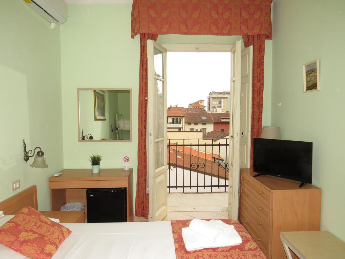 Hotel Massimo Viareggio Esterno foto