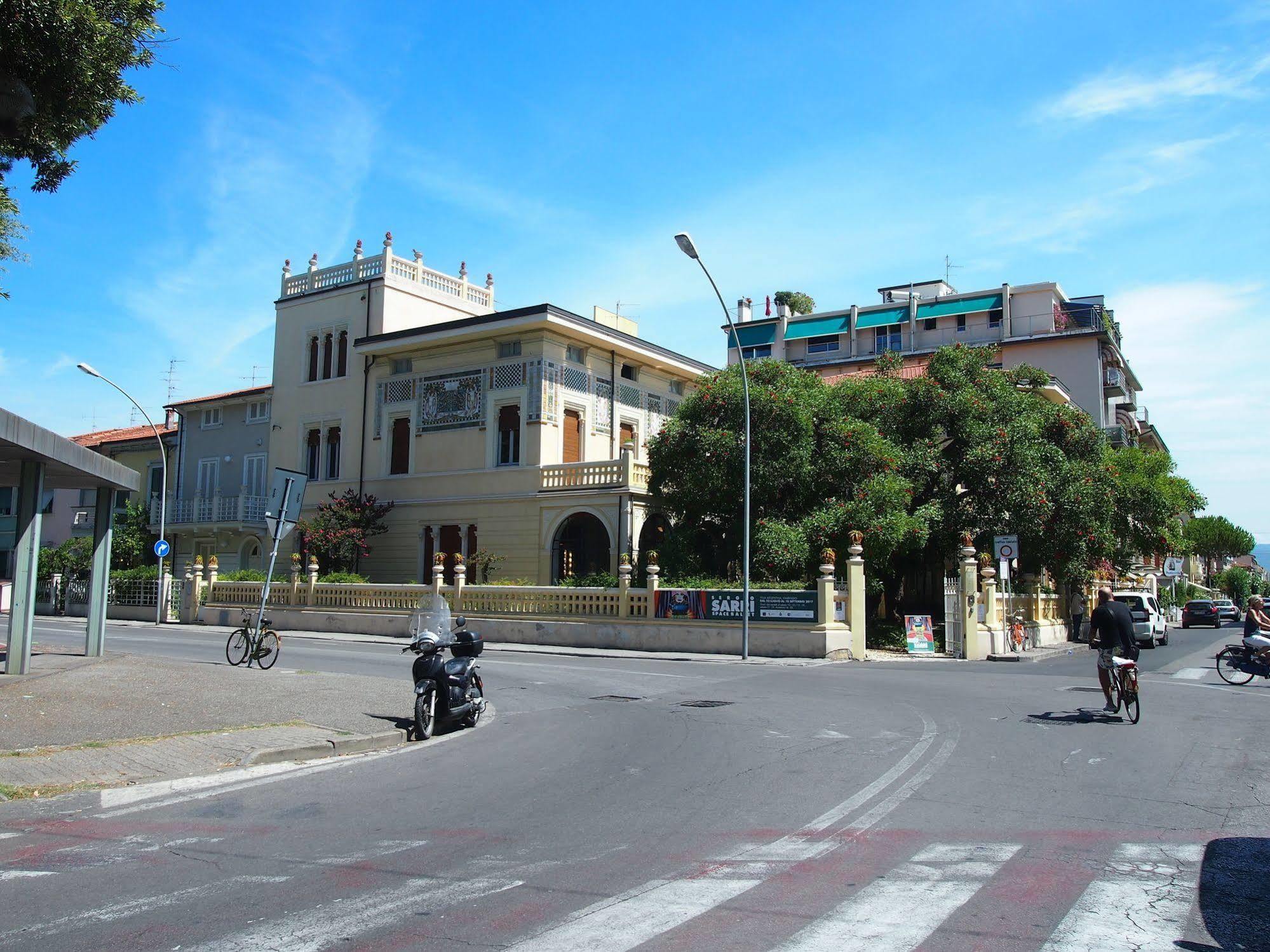 Hotel Massimo Viareggio Esterno foto